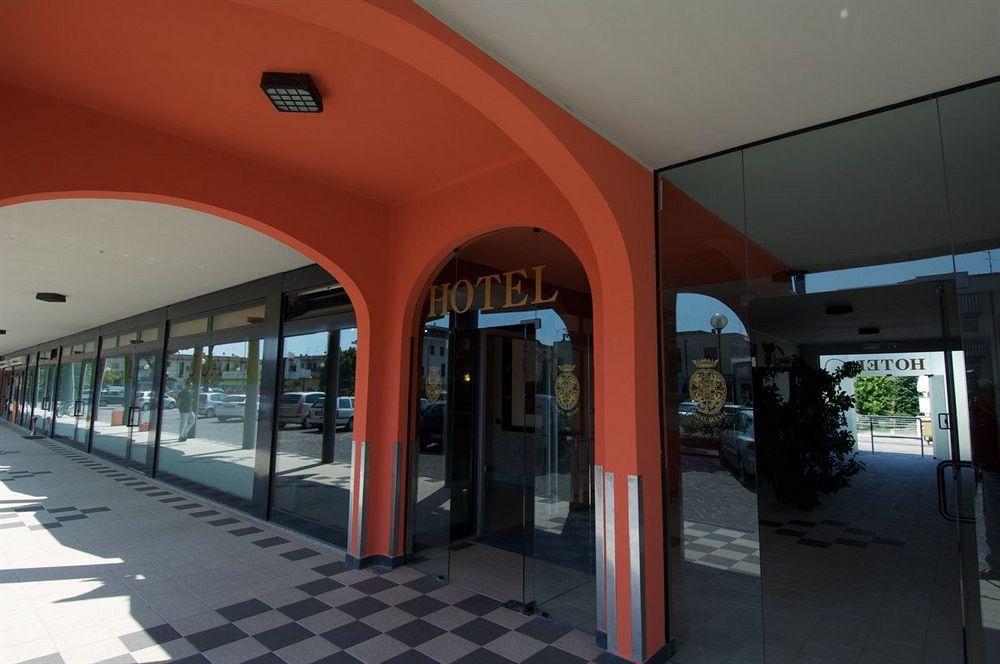 Hotel Residence Ducale Porto Mantovano Exterior foto