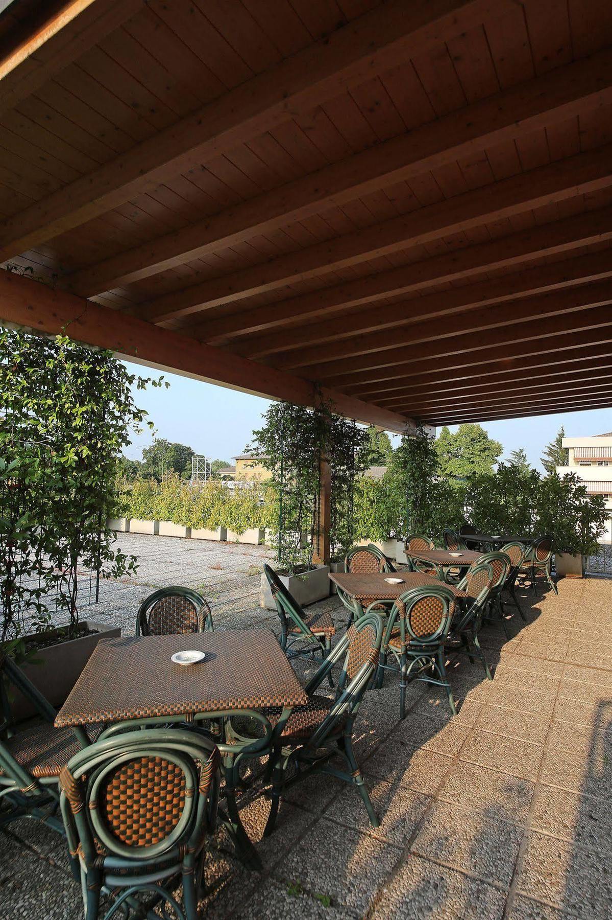 Hotel Residence Ducale Porto Mantovano Exterior foto